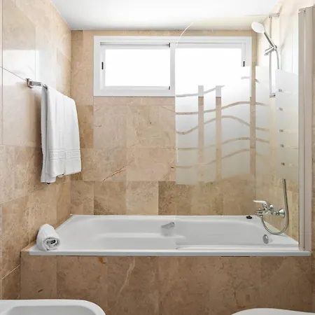 Explore Life At Naranjos - Rdr453 *